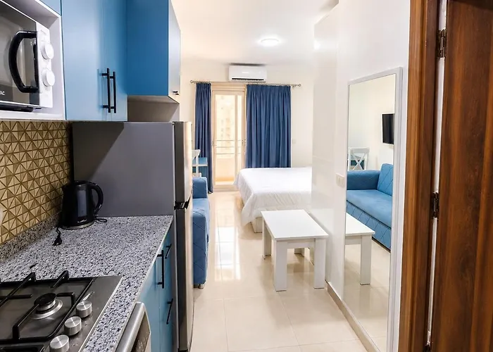 Stylish Free Tiba Golden Apartment